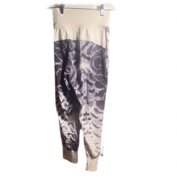 Lululemon Dance to yoga lightweight boyfriend fit stretch trend athletic Pant 2 - Picture 3 of 3